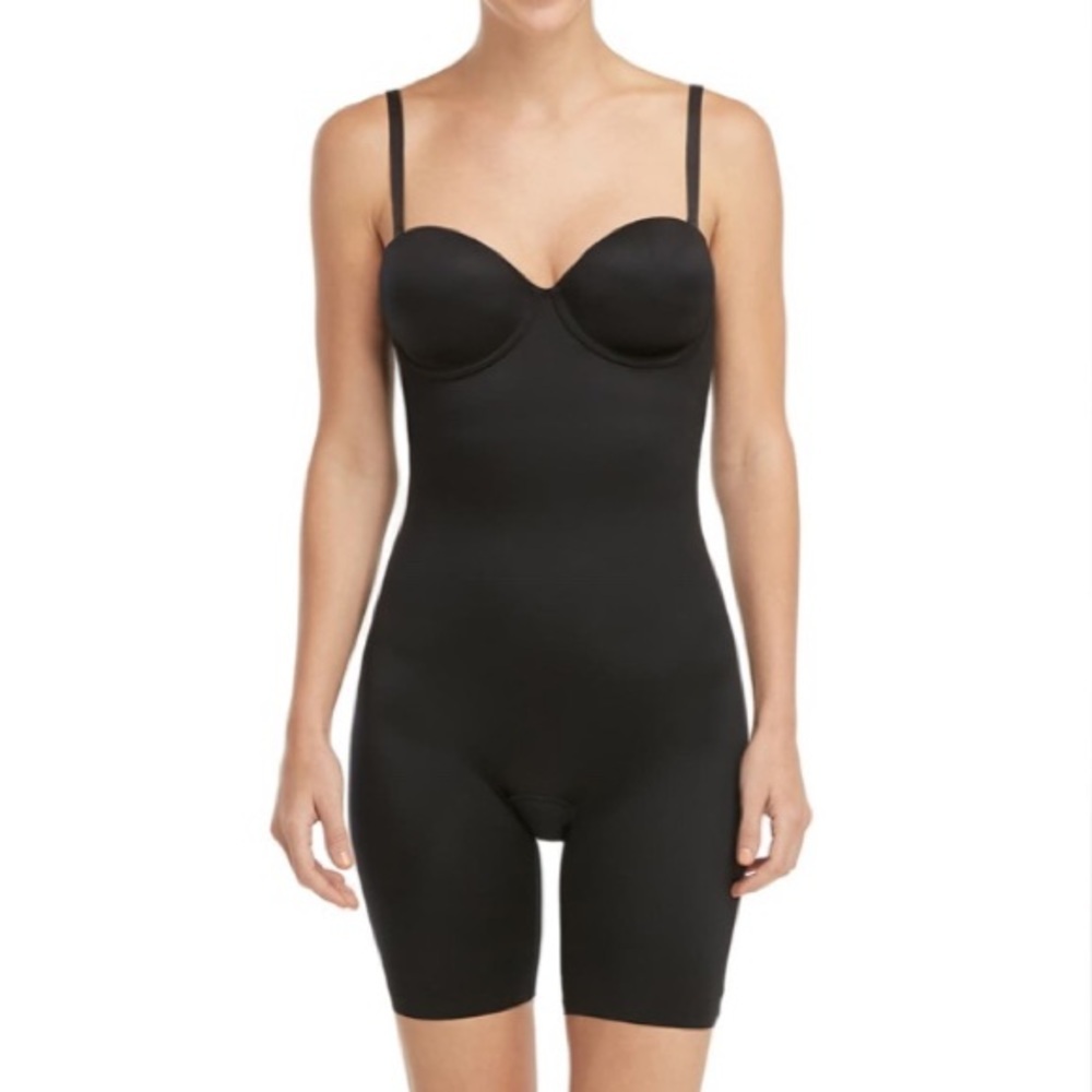 SPANX Suit Your Fancy Convertible Strap Bodysuit! Retail $148. - Picture 1 of 8